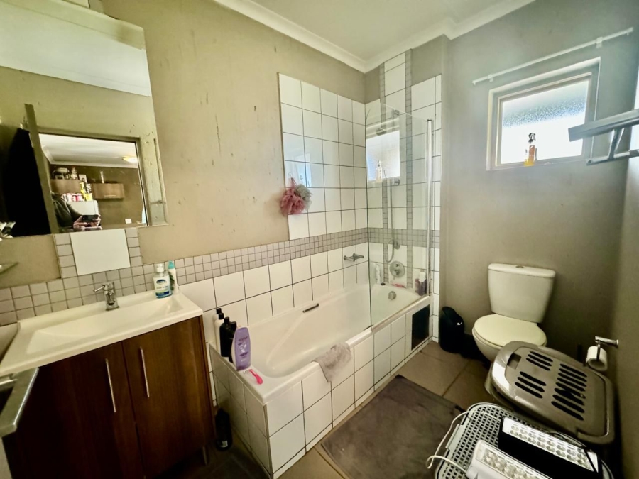 2 Bedroom Property for Sale in Van Der Hoff Park North West